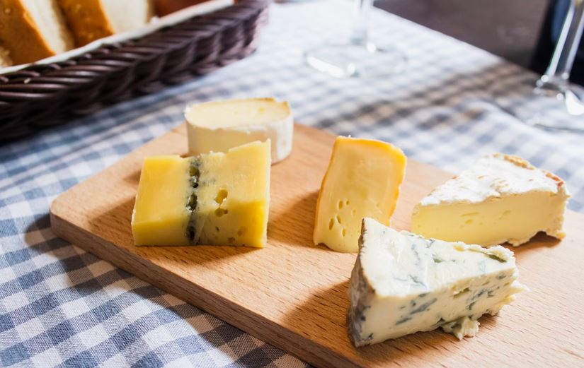 Brie Smells Like Ammonia (Here’s Why) Cheese Industry